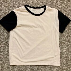 New Listing-Tradlands Black and Ivory Short Sleeve Tee